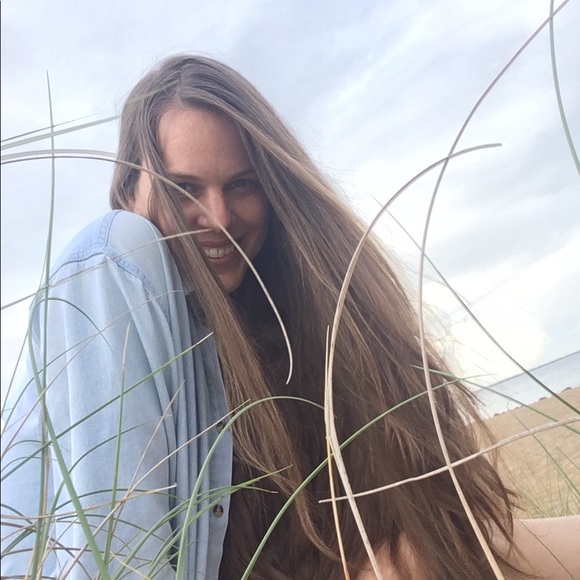 Meet your Posher, Amy - Picture 3 of 3